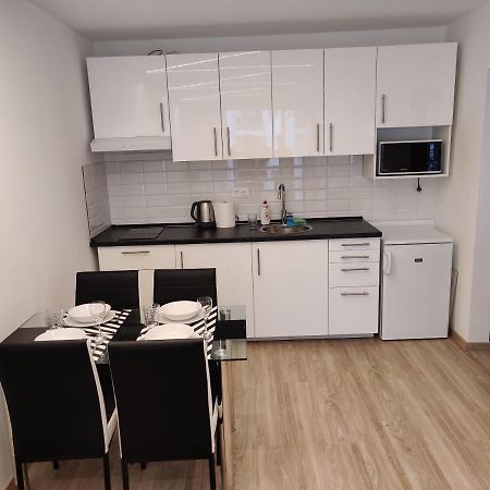 Ferienwohnung Pirat Apartman Siófok Exterior foto